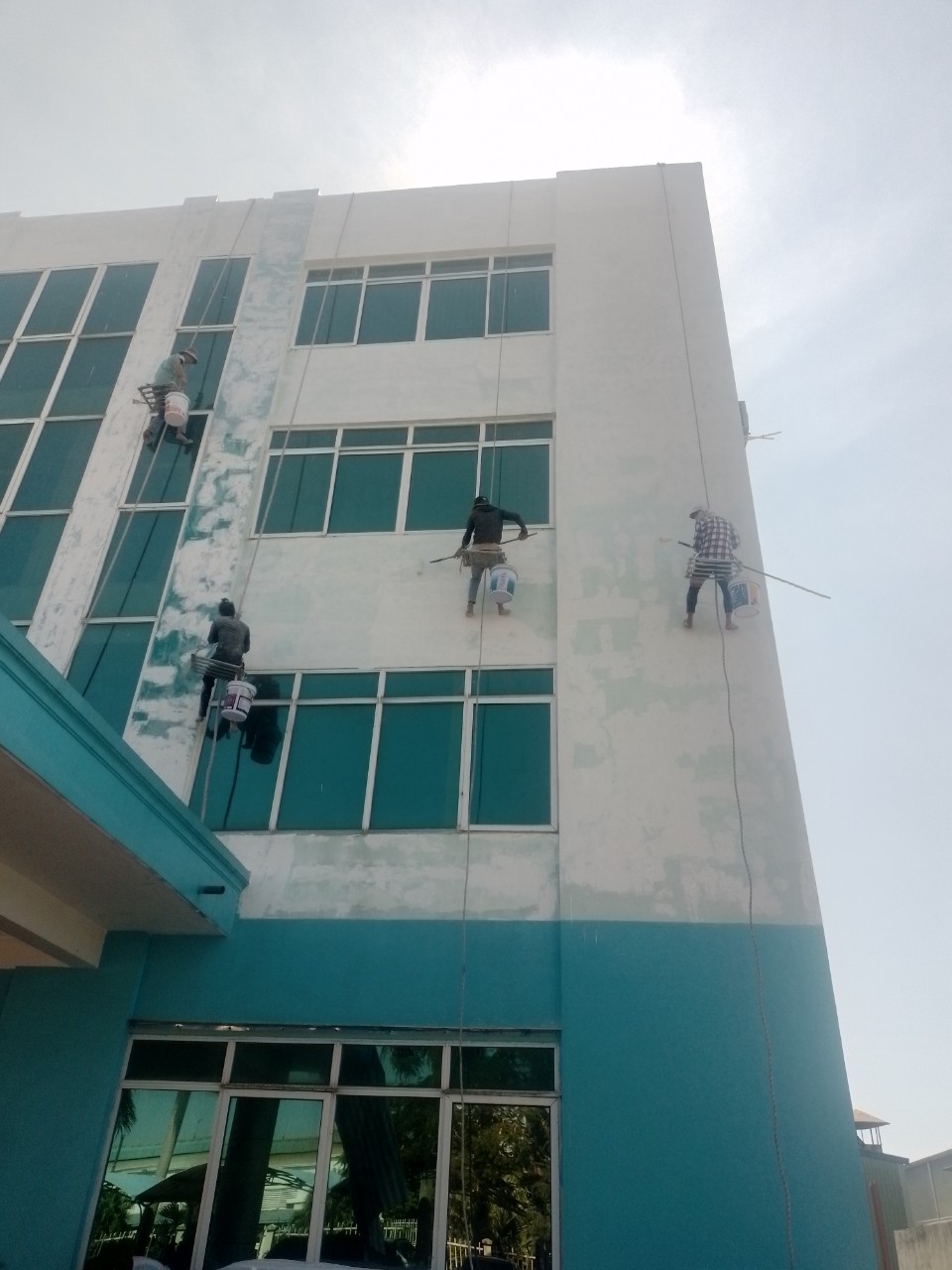 Thi công sơn nhà tại Hải Dương