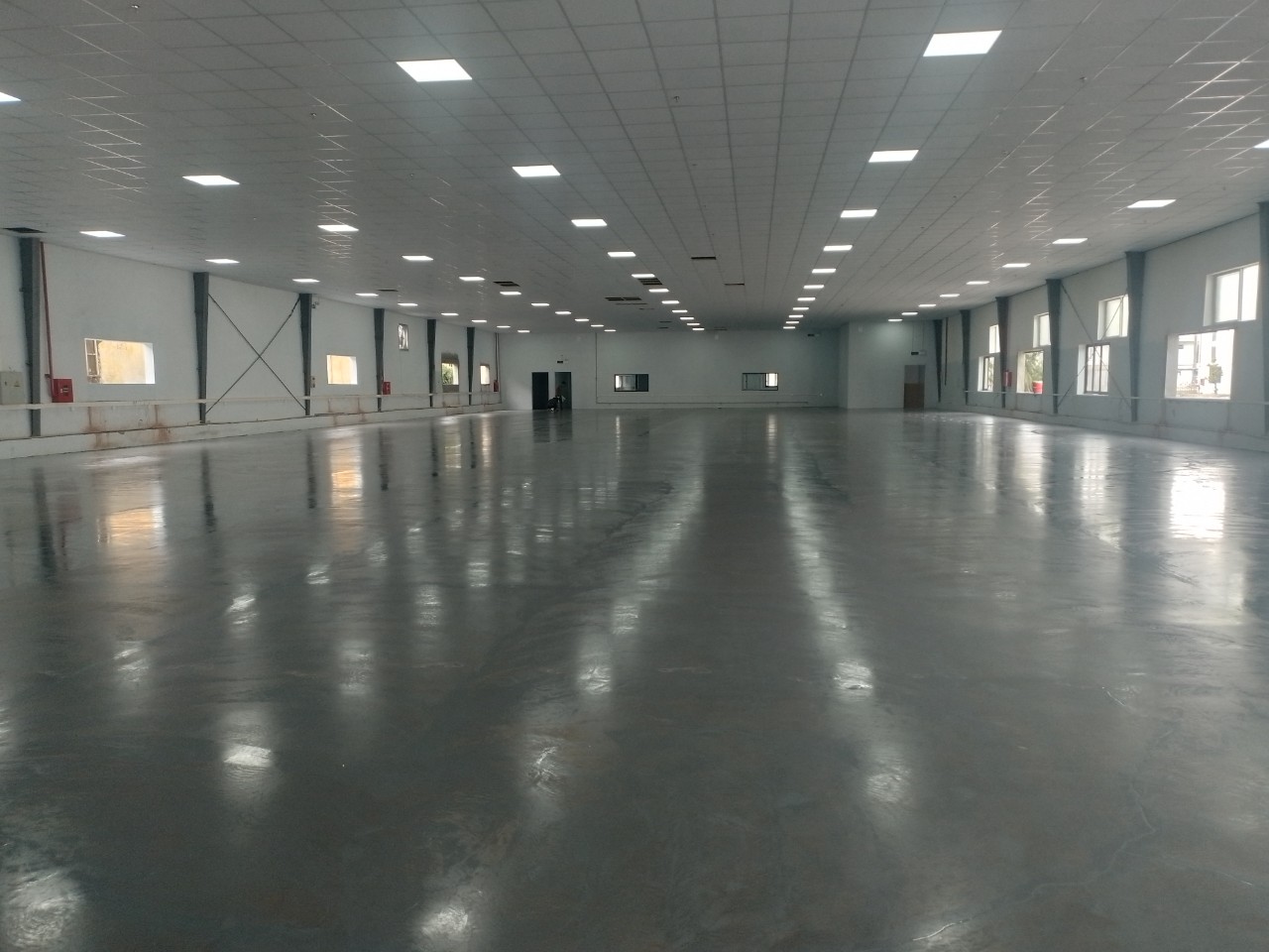 Sơn sàn vinyl chống tĩnh điện giá rẻ Hải Phòng
